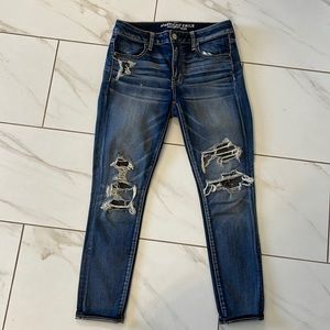 American Eagle Super Stretch Cropped Jeans - Size 10